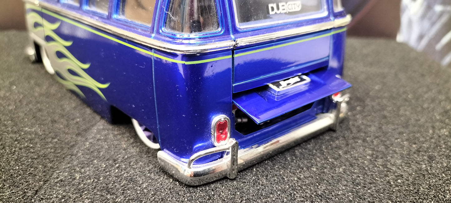 Jada Toys 1/24 VW Bus Flame Big Time Muscle USED
