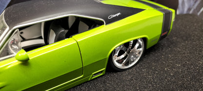 Jada Toys 1/24 Dodge Charger R/T 1970 Lime Green Big Time Muscle USED