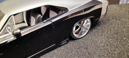 Jada Toys 1/24 Dodge Charger R/T 1970 Black Silver Big Time Muscle USED