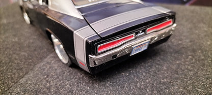 Jada Toys 1/24 Dodge Charger R/T 1970 Black Silver Big Time Muscle USED