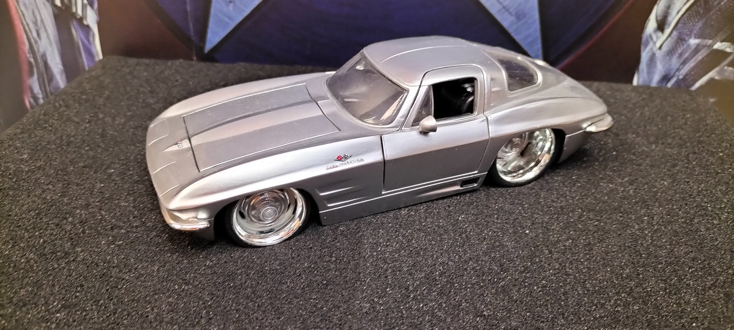 Jada Toys 1/24 Chevy Corvette Stingray Coupe 1963 Silver Big Time Muscle USED