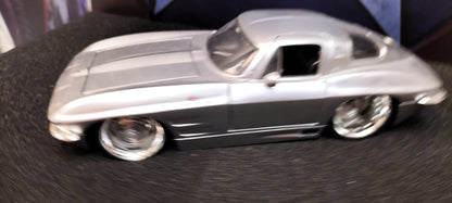 Jada Toys 1/24 Chevy Corvette Stingray Coupe 1963 Silver Big Time Muscle USED