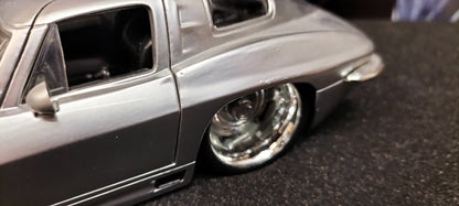 Jada Toys 1/24 Chevy Corvette Stingray Coupe 1963 Silver Big Time Muscle USED