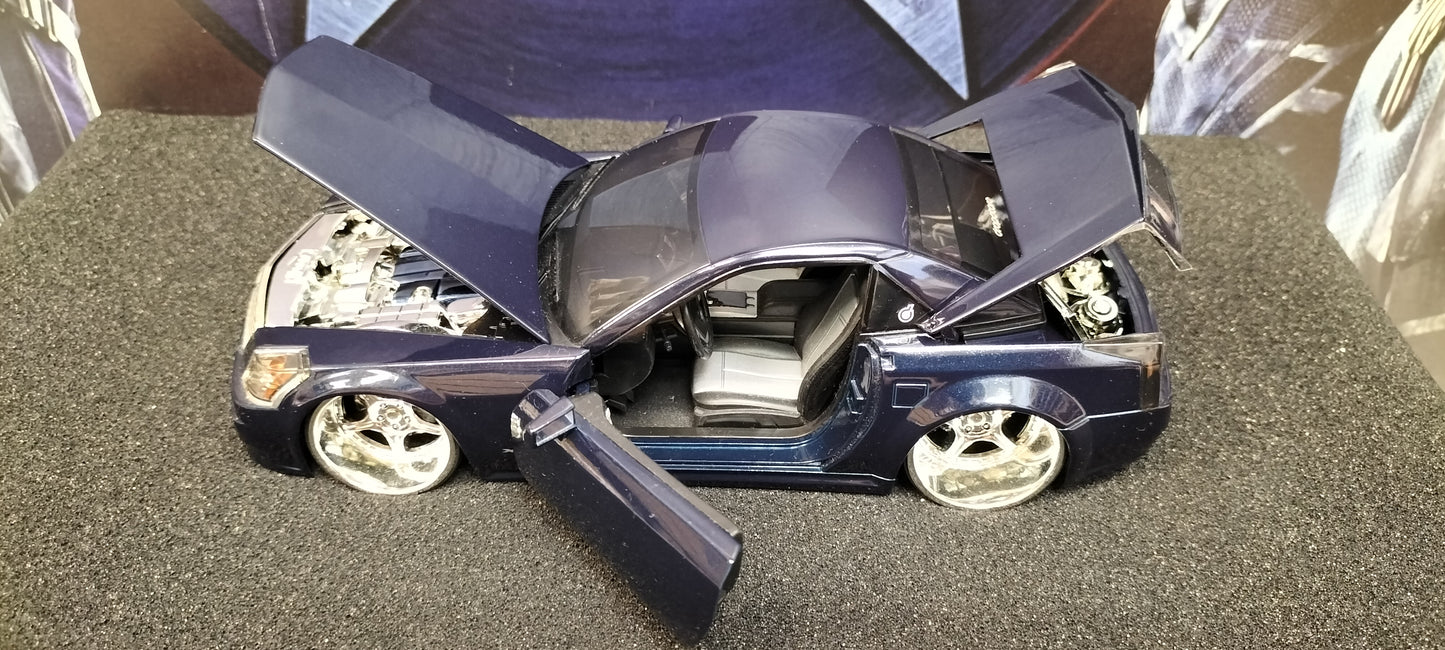 Hot Wheels 1/24 Cadillac XLR Dark Blue Dropotaro USED
