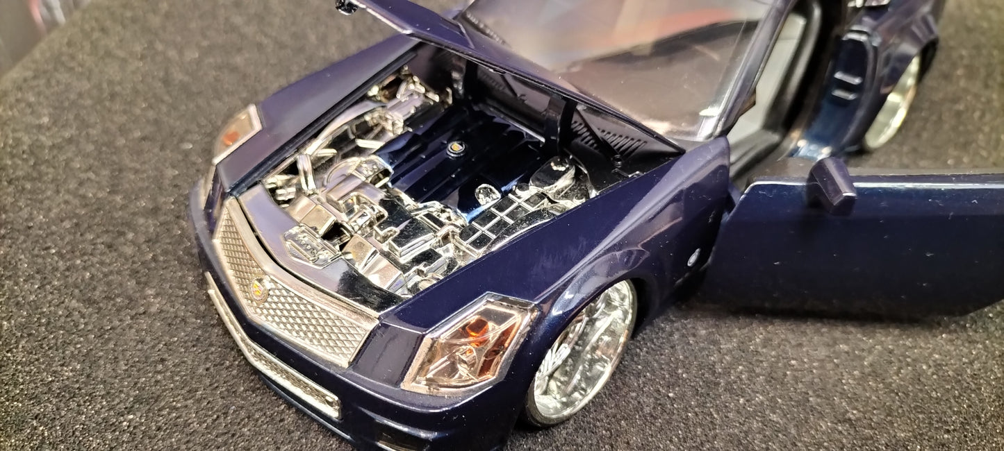 Hot Wheels 1/24 Cadillac XLR Dark Blue Dropotaro USED