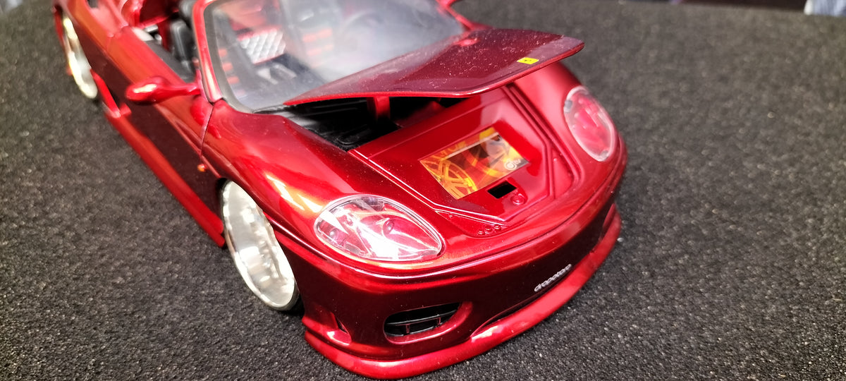 Hot Wheels 1/24 Ferrari 360 Spider Silver i Candy Red Dropotaro USED