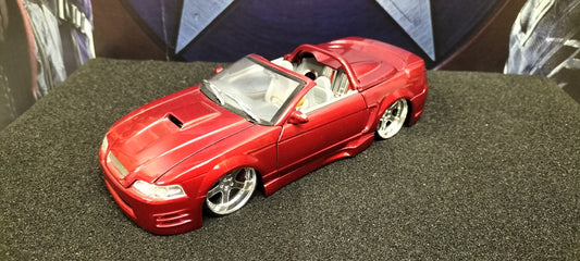 Jada Toys 1/24 Ford Mustang 2002 Cabrio Candy Red Big Time Muscle USED