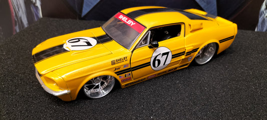 Jada Toys 1/24 Ford Mustang Shelby GT-500KR 1967 Yellow "67" Big Time Muscle USED