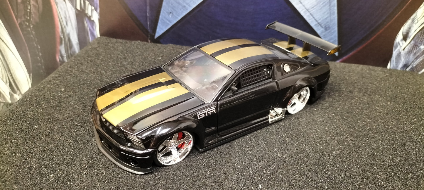 Jada Toys 1/24 Ford Mustang GTR Concept Black Gold Big Time Muscle USED