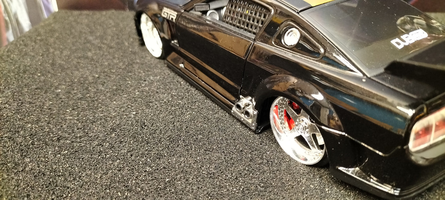 Jada Toys 1/24 Ford Mustang GTR Concept Black Gold Big Time Muscle USED