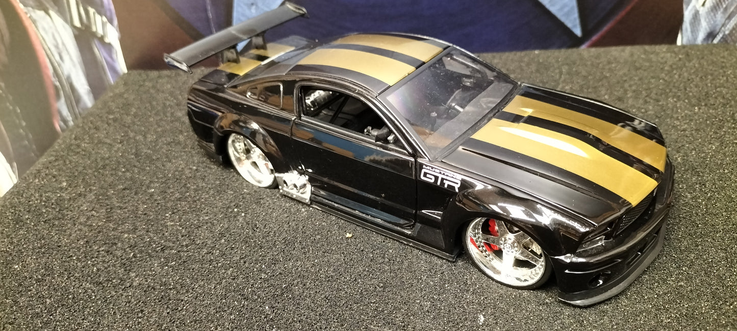 Jada Toys 1/24 Ford Mustang GTR Concept Black Gold Big Time Muscle USED