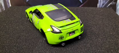 Maisto Design 1/24 Nissan 370z 2009 USED