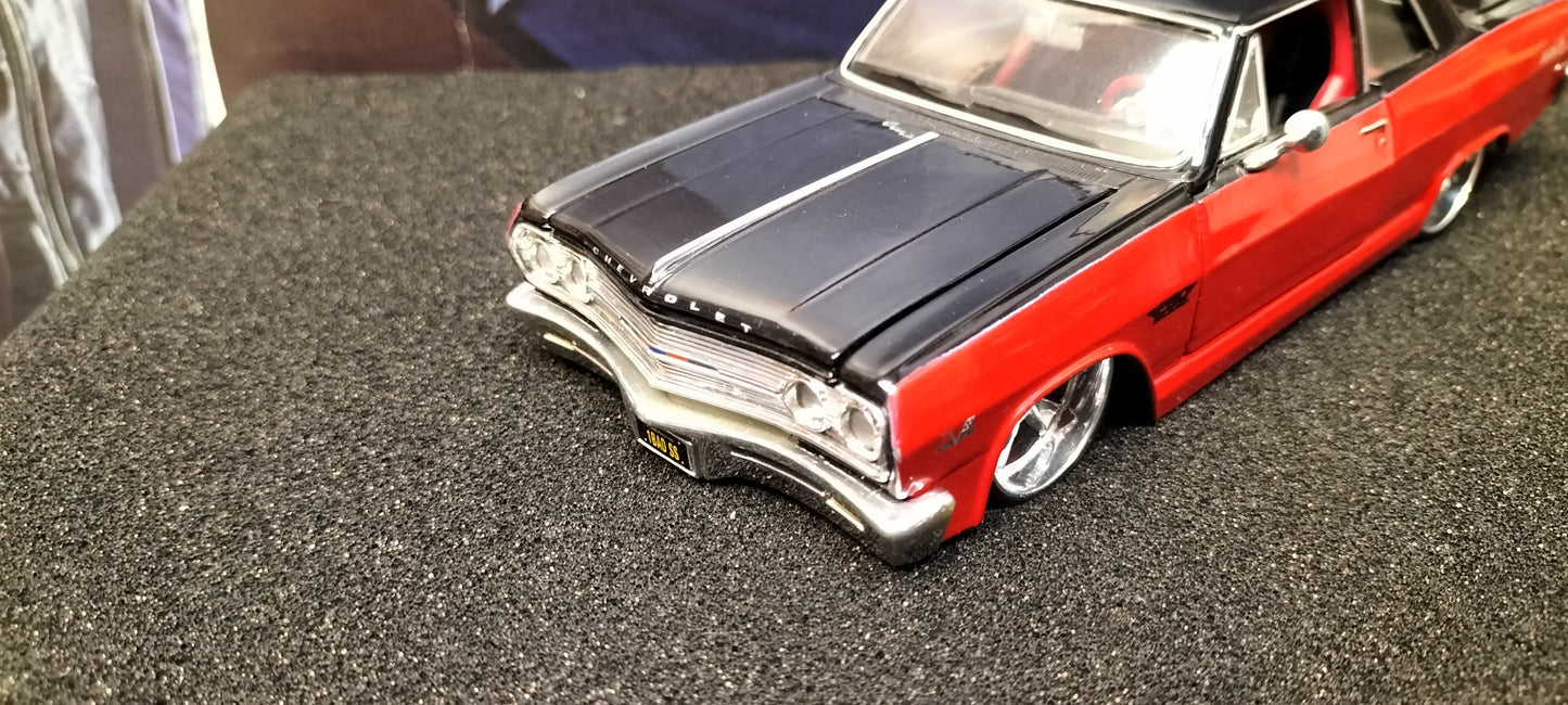 Maisto Design 1/24 Chevy Chevelle Malibu 1985 Red Black USED