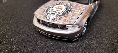 Maisto Design 1/24 Ford Mustang GT Harley Davidson 2011 Skull USED