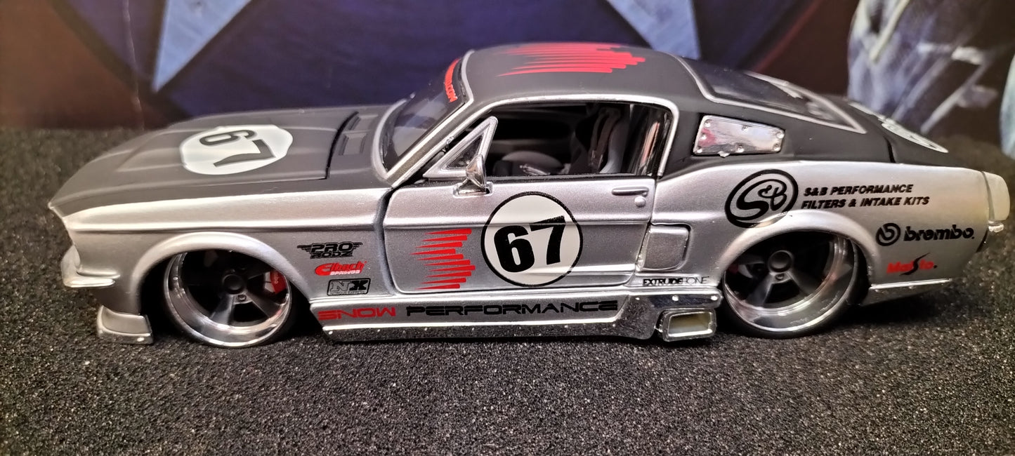 Maisto Design 1/24 Ford Mustang GT 1967 Harley Davidson "67" USED