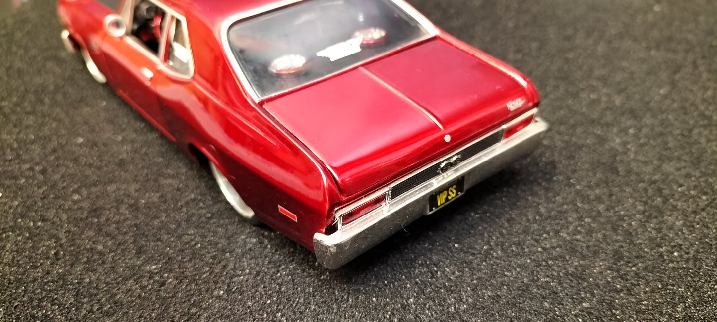 Maisto Design 1/24 Chevy Nova SS 1970 Candy Red USED