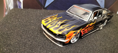 Maisto Design 1/24 Ford Mustang GT 1967 Black Flame USED