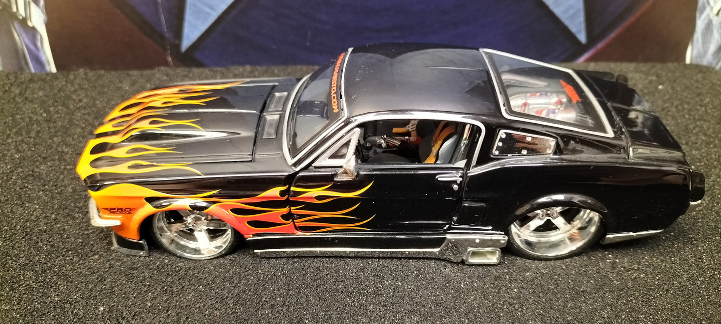 Maisto Design 1/24 Ford Mustang GT 1967 Black Flame USED