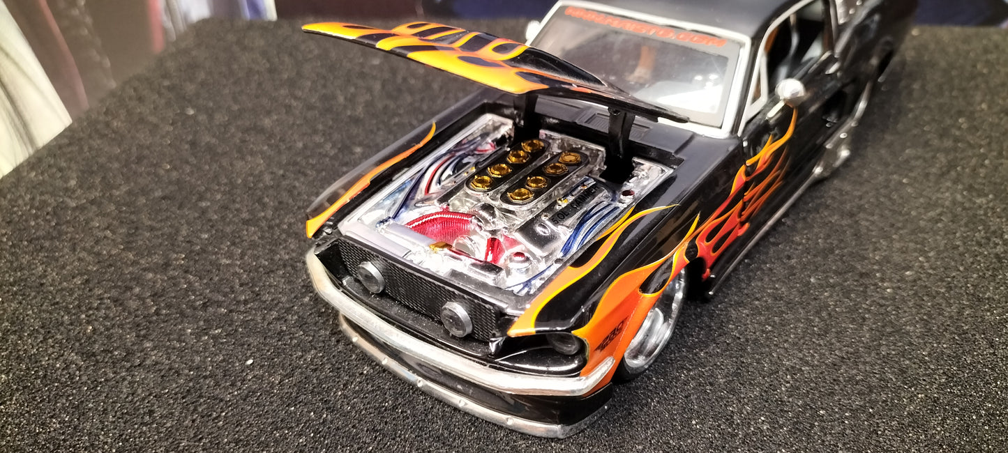 Maisto Design 1/24 Ford Mustang GT 1967 Black Flame USED