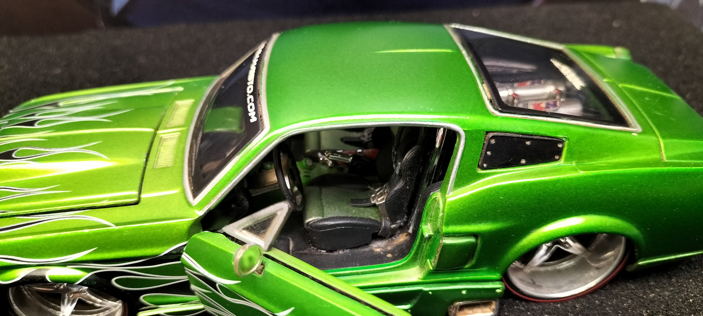 Maisto Design 1/24 Ford Mustang GT 1967 Green Flame USED