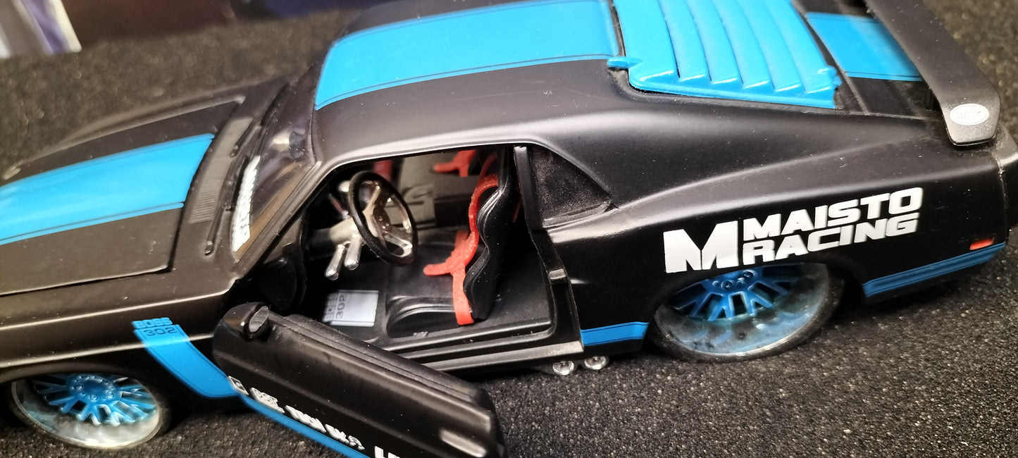 Maisto Design 1/24 Ford Mustang 1970 Boss 302 USED