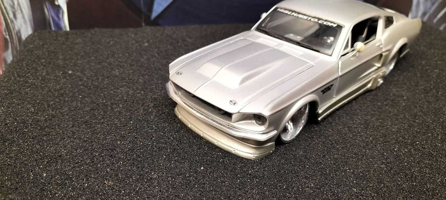Maisto Design 1/24 Ford Mustang GT 1967 Silver USED