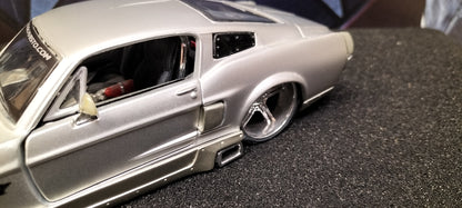 Maisto Design 1/24 Ford Mustang GT 1967 Silver USED