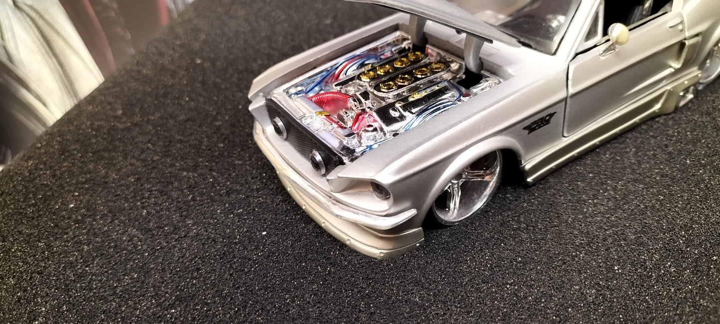 Maisto Design 1/24 Ford Mustang GT 1967 Silver USED
