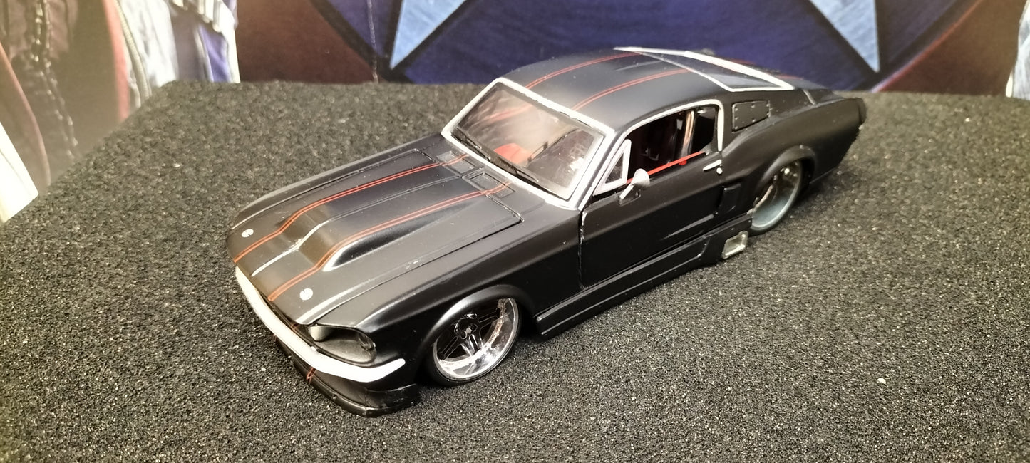 Maisto Design 1/24 Ford Mustang GT 1967 Black Matt USED