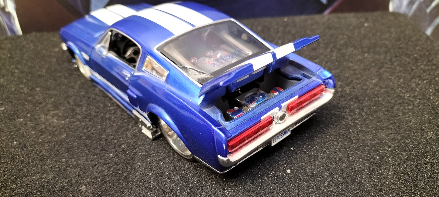Maisto Design 1/24 Ford Mustang GT 1967 blue White Stripes USED
