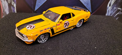 Maisto Design 1/24 Ford Mustang Boss 302 "70" Yellow USED