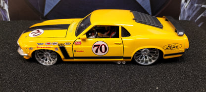Maisto Design 1/24 Ford Mustang Boss 302 "70" Yellow USED