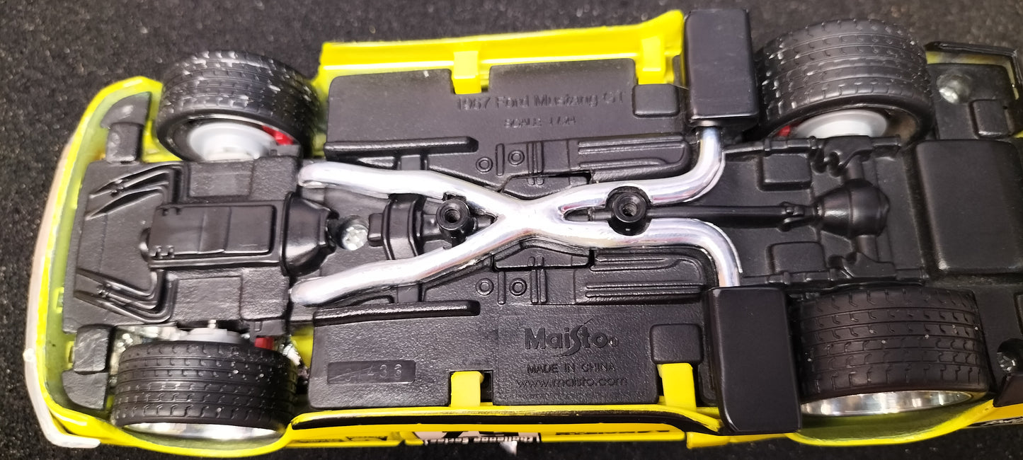 Maisto Design 1/24 Ford Mustang 1967 "67" Firestone Yellow USED