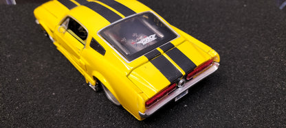 Maisto Design 1/24 Ford Mustang GT 1967 Yellow Black Stripes USED