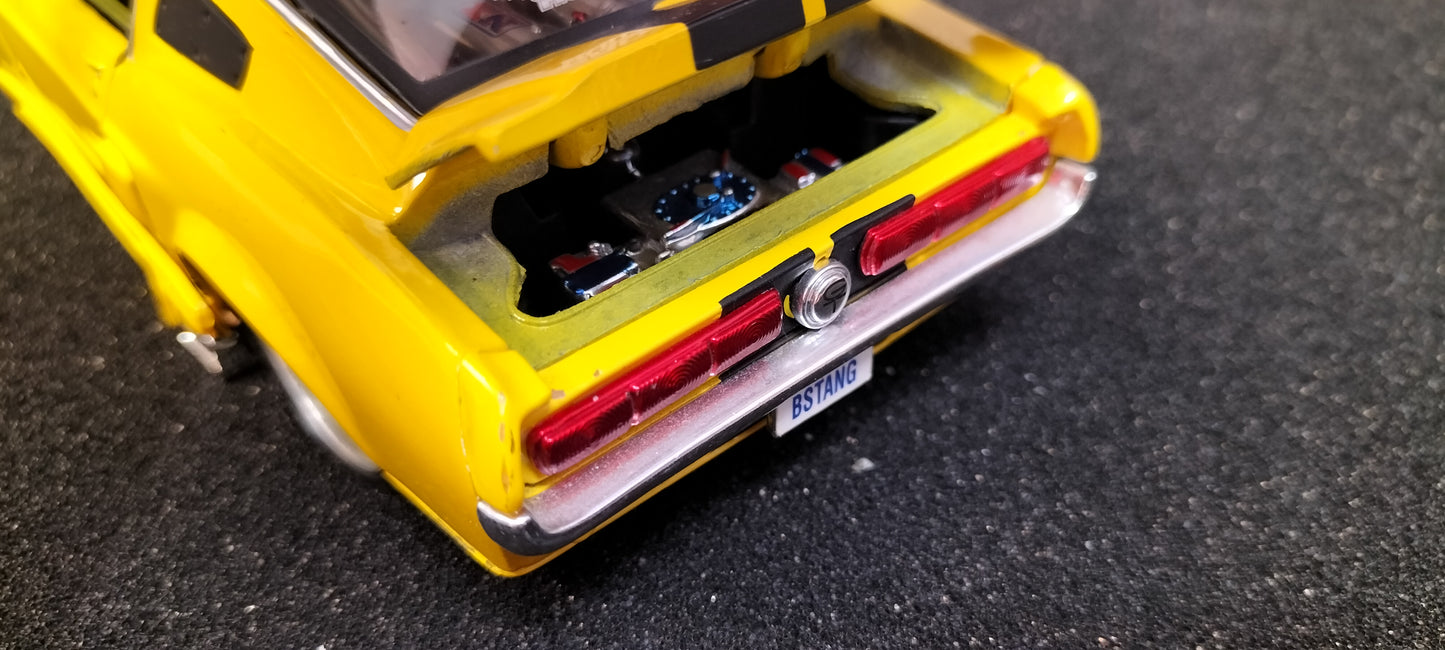 Maisto Design 1/24 Ford Mustang GT 1967 Yellow Black Stripes USED