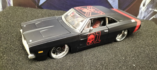 Maisto Design 1/24 Dodge Charger R/T 1969 Black Matt Skull USED