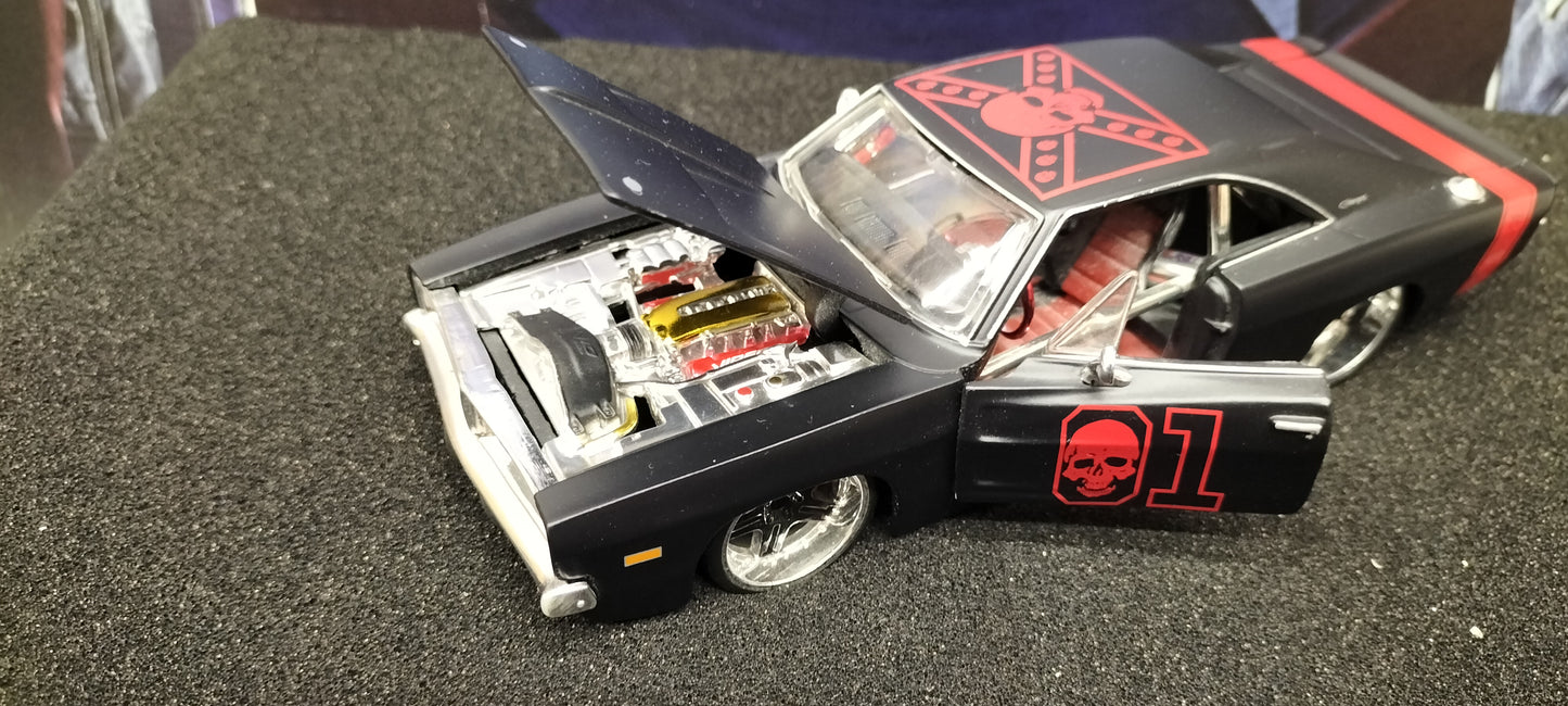 Maisto Design 1/24 Dodge Charger R/T 1969 Black Matt Skull USED