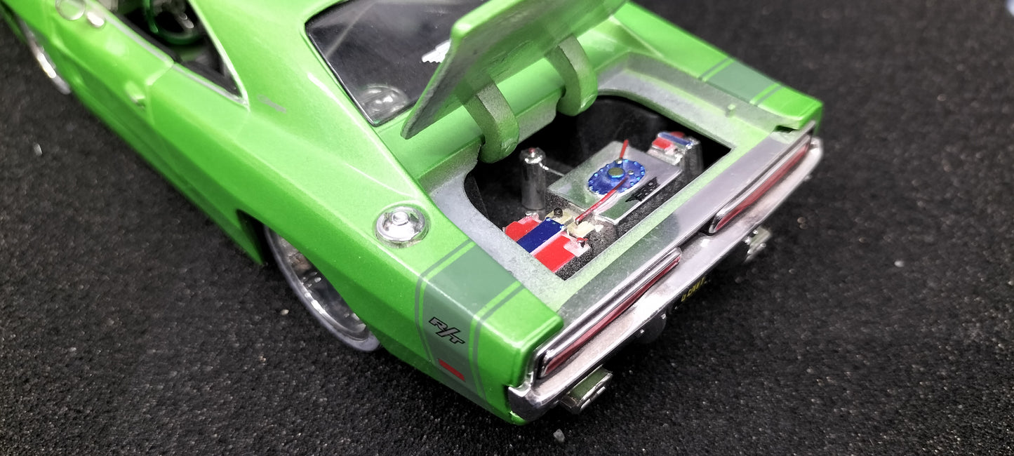 Maisto Design 1/24 Dodge Charger R/T 1969 Green Matt USED