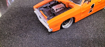 Maisto Design 1/24 Dodge Charger R/T 1969 Orange H-D USED