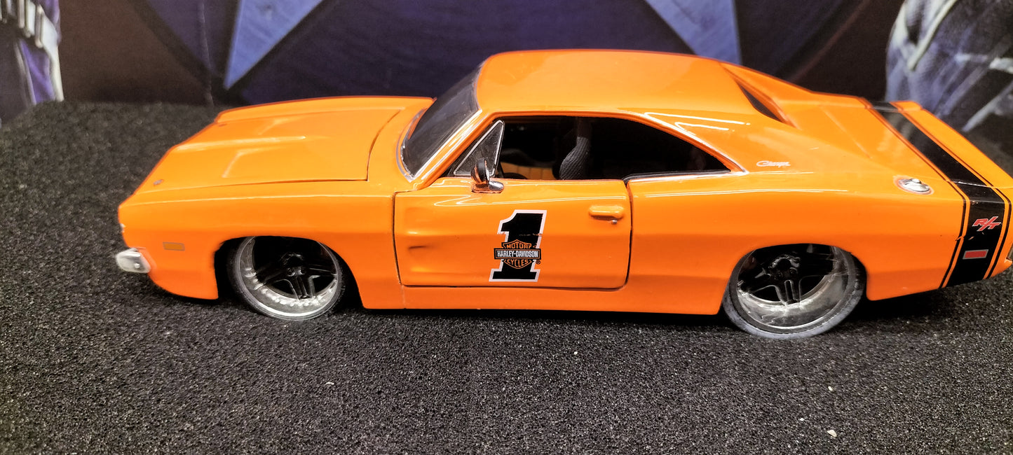 Maisto Design 1/24 Dodge Charger R/T 1969 Orange H-D USED