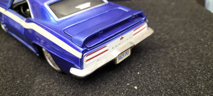 Maisto Design 1/24 Pontiac Firebird 1969 Set 2pcs USED