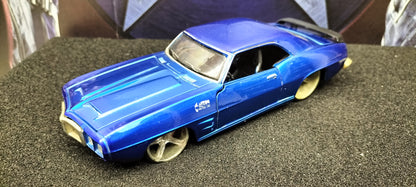 Maisto Design 1/24 Pontiac Firebird 1969 Set 2pcs USED