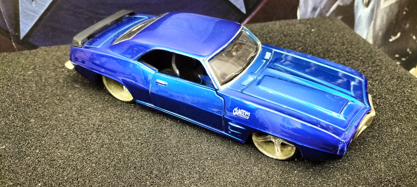 Maisto Design 1/24 Pontiac Firebird 1969 Set 2pcs USED