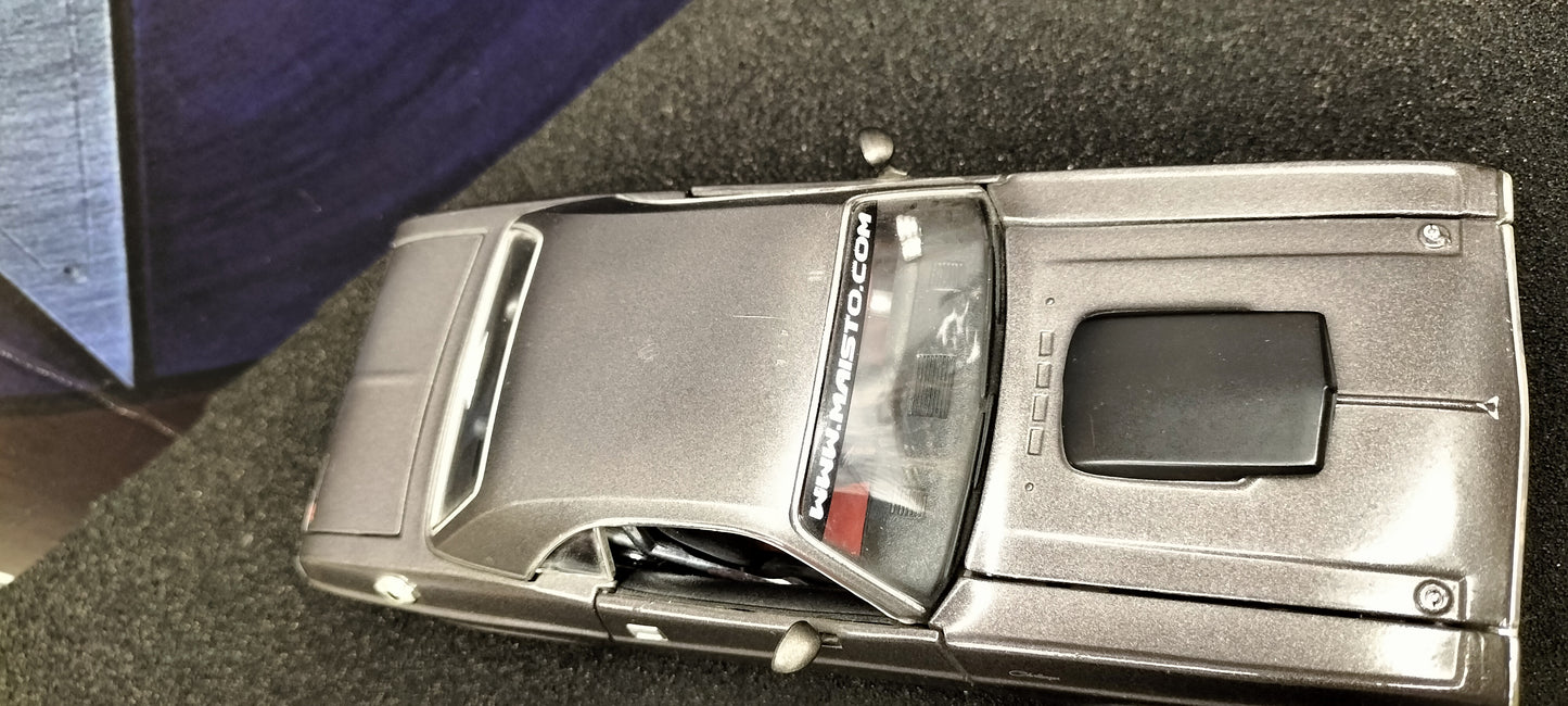 Maisto Design 1/24 Dodge Challenger R/T 1970 Gray USED