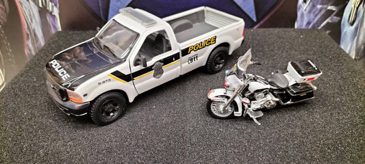 Maisto Design 1/24 Ford F-350 Super Duty Harley Davidson + Bike POLICE USED