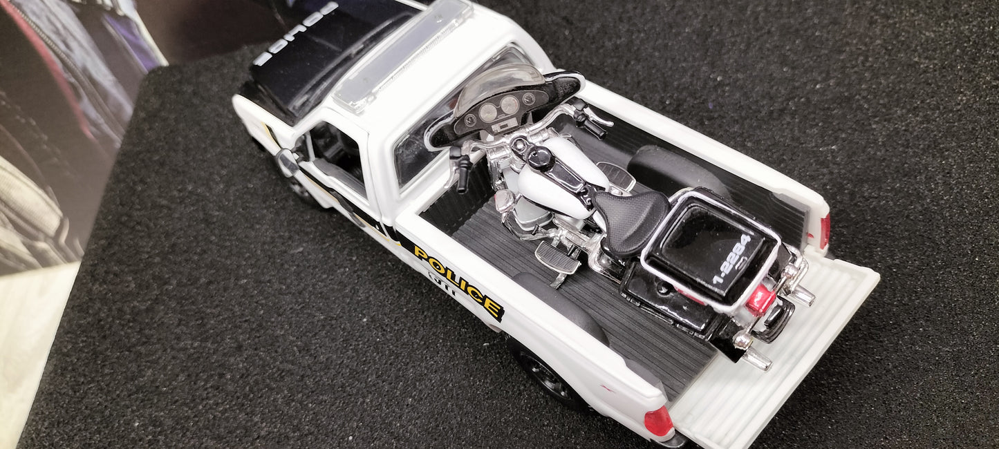 Maisto Design 1/24 Ford F-350 Super Duty Harley Davidson + Bike POLICE USED