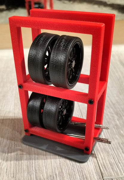 Custom Design 1/24 Stojak na koła i akcesoria Red